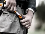 چاقوی همه‌کاره فیسکارس با تیزکن داخلی مدل Fiskars universal knife with sharpener